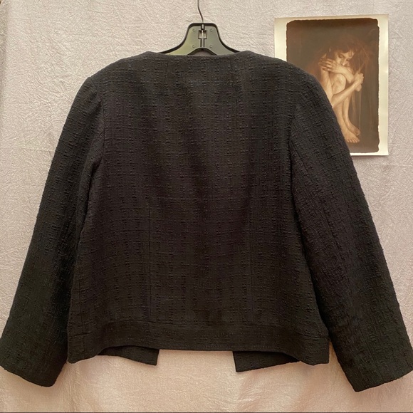 SILENCE + NOISE Black Open Front Blazer. Size M - Picture 6 of 6